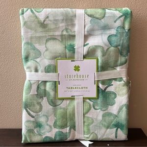 Storehouse St Patrick’s Day Green White 3 Leaf Clover Tablecloth 60”x84”